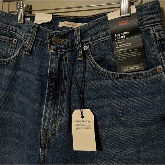 Levi’s 80’s Mom Jeans NWT - Picture 6 of 9